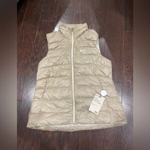 REI Coop Women 650  Down Puffer Vest Jacket Size Large Oatmeal Full Zip NEW